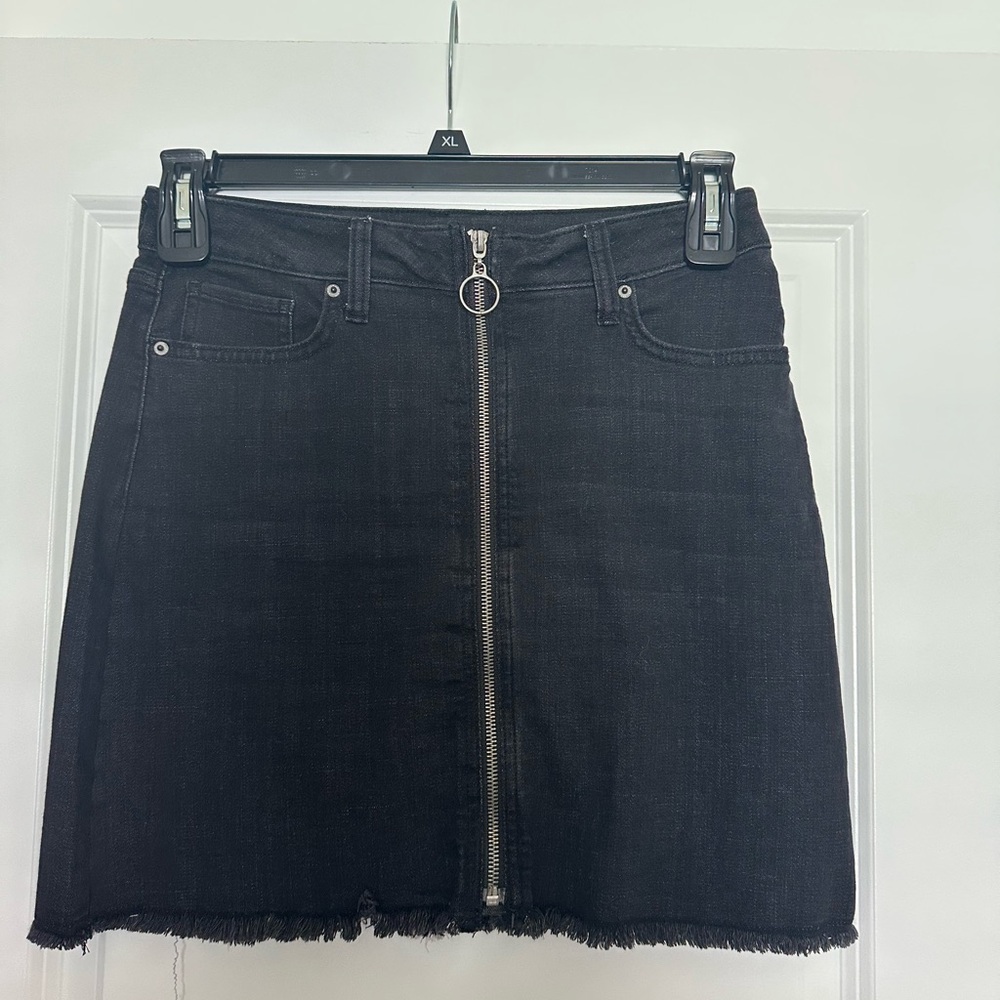 Black Denim Skirt with Zipper Detail